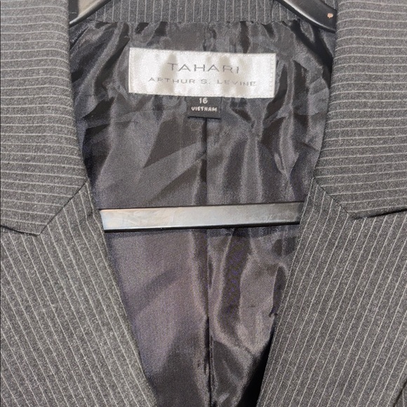 Black Tailored Blazer Professional Suit Jacket - Picture 3 of 11